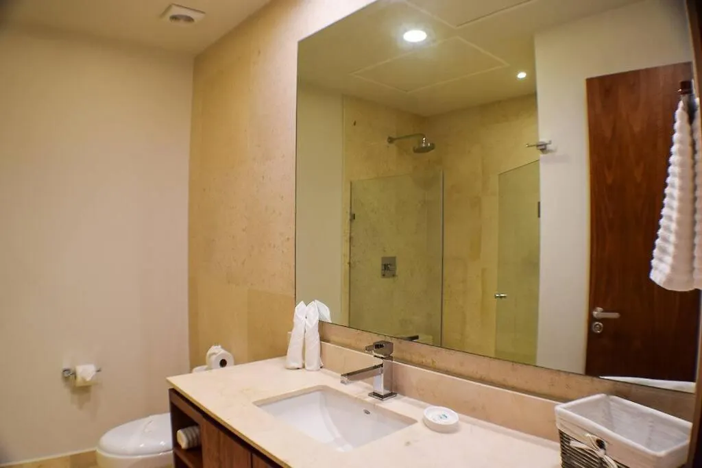 Apartment Terrazas 108 One Bedroom Half Block From The Beach Playa del Carmen